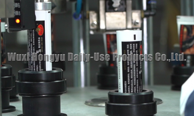 neueste Unternehmensnachrichten über Welche Art von Schuhpolier sollte man wählen, wenn man Ledersandalen für die Wartung einweicht? 3